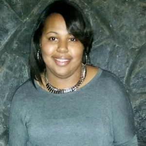 Meet your Posher, Sade'